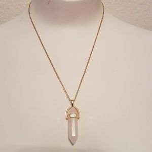 Rose quartz pendant necklace